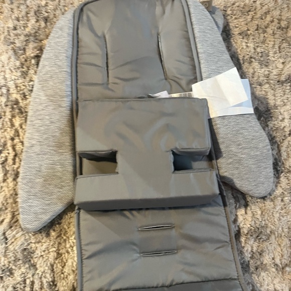 Snug Seat Seat Liner for UPPAbaby VISTA & CRUZ Strollers - Picture 4 of 4
